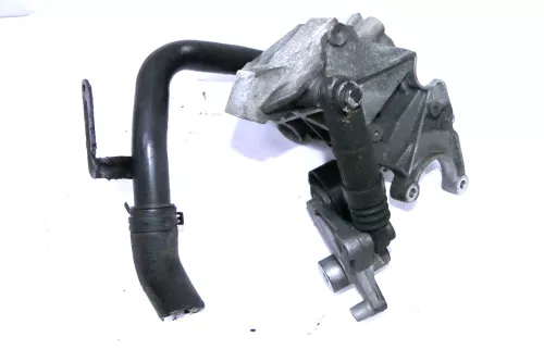 VW Passat 3C A6 4F A4 B7 Halter Konsole Servopumpe Flügelpumpe Träger TDI (111778)