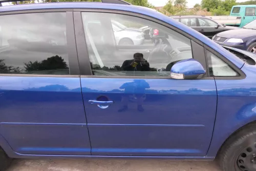 VW Touran 1T 1T3 Tür vorne rechts Beifahrertür blau LC5C- ohne Anbauteile (111852)