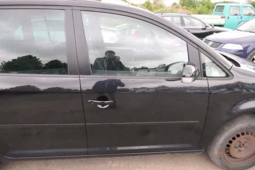 VW Touran 1T 1T3 Tür vorne rechts Beifahrertür schwarz LC9X - ohne Anbauteile (112123)