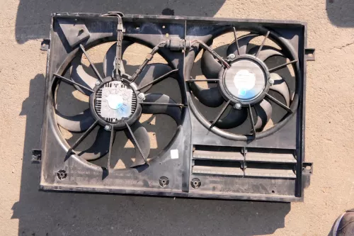 VW Golf 5 Lüfterzarge Lüfter Kühlerlüfter Klimaanlage 1K0121205G Eos Touran AXX  (112820)