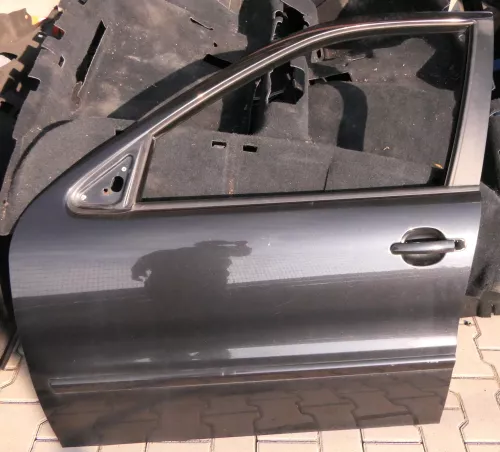 Seat Leon Toledo 1M Tür vorne links Fahrertür schwarz LC9Z (112967)