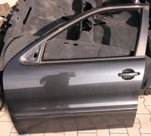Seat Leon Toledo 1M Tür vorne links Fahrertür schwarz LC9Z