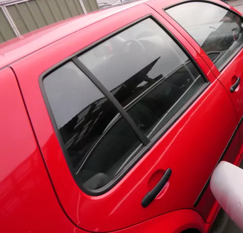 VW Golf 4 Limousine Tür hinten rechts rot LP3G (KEINkombi) (113468)