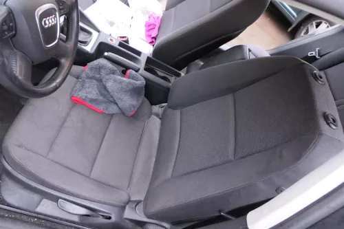 Audi A3 8P Sitz Fahrersitz vorne links 4/5-Türer  Sitzheizung soul schwarz