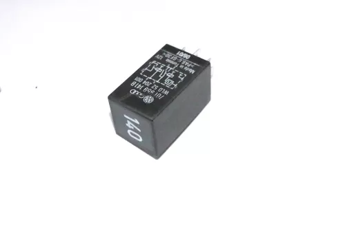 VW T4 Relais 140 Klimaanlage Magnetkupplung 701959141B 701959141A (113535)