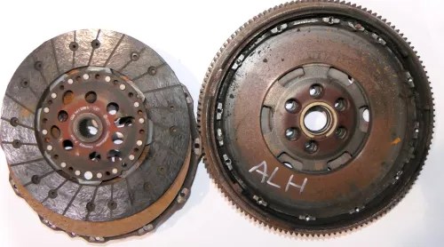 VW Golf 4 A3 8L Schwungrad Zweimassenschwungrad ALH ASV AHF AGR 1.9 TDI 