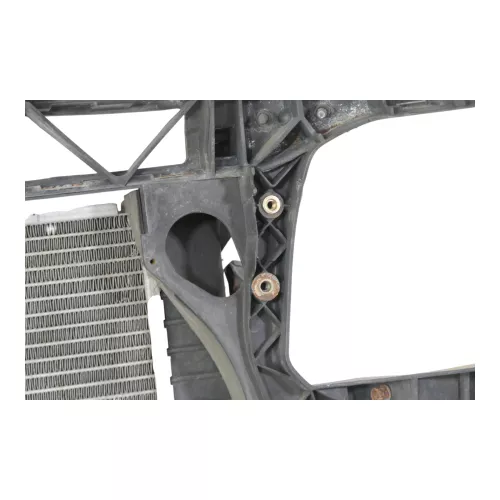 Audi A4 8E B6 2.5 TDI 6 Zylinder Schloßträger Kühler (Klima) Träger 8E0805594A (113682)