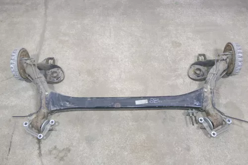 Audi A2 8Z Achse hinten Hinterachse Achsträger mit ABS Trommelbremse Magnesium