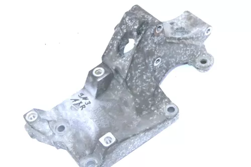 VW Polo 9N Halter Konsole Lichtmaschine Träger 1,9 TDI 90PS 038903139AG AXR ASZ (114502)