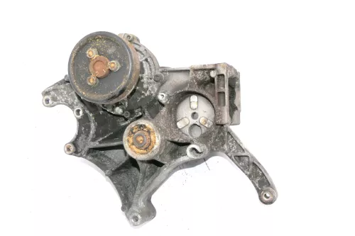 VW Passat 3B 3BG A4 Viscolüfter Kompakthalter Halter 028903143AF 1,9 TDI (114837)