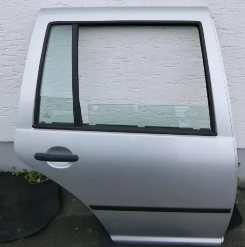 VW Golf 4 Bora Tür hinten rechts nur Kombi / Variant silber LA7W