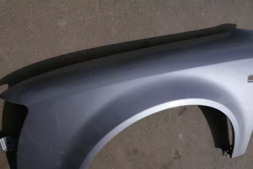 Audi A4 8E B6 Kotflügel vorne links grau silber LY7J  (115248)
