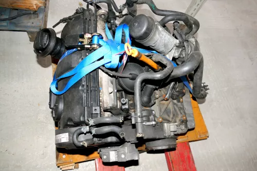 VW New Beetle Motor 1,9 TDI 77kw 105PS BSW 168.000KM mit PD Elementen  (115310)