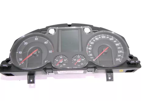 VW Passat 3C Tacho Tachometer 224.000km 3C0920871E Diesel TDI