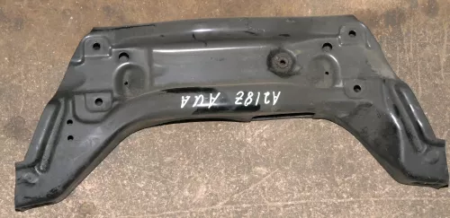 Audi A2 8Z Achse vorne Vorderachse Aggregateträger 8Z0199287G 1,4 16V AUA BBY