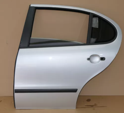 Seat Leon Toledo 1M Tür hinten links Fahrerseite silber LS7N (116649)