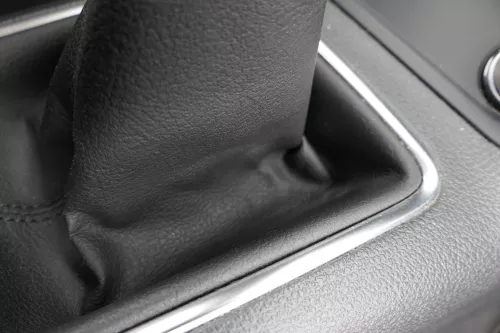 VW Tiguan 5N Schaltknauf Schaltsack Schaltung Schaltknüppel 6-Gang Leder  (116886)