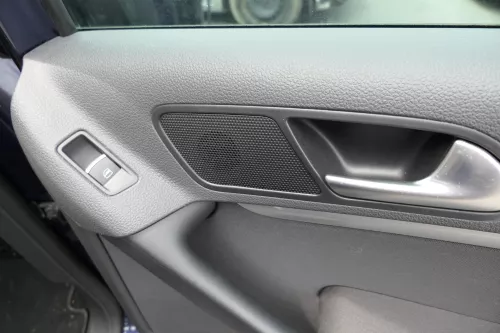 VW Tiguan 5N Türverkleidung Verkleidung Tür vorne+hinten Dynaudio schwarz (116910)