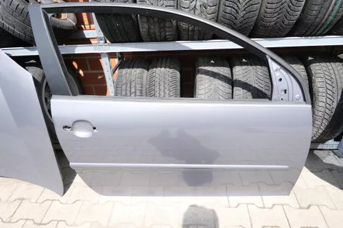 VW Golf 5 V 1K Tür vorne rechts Beifahrertür 2/3Türer grau LA7T ohneAnbauteile (117177)