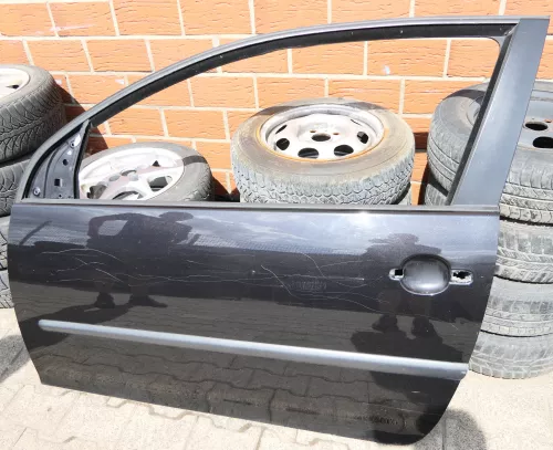 VW Golf 5 V 1K Tür vorne links Fahrertür 2/3-Türer schwarz LC9Z ohneAnbauteile (117180)