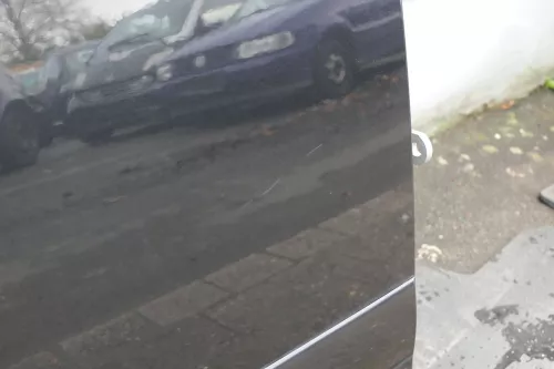 Audi A2 8Z Tür hinten rechts schwarz LZ9W -mit Rahmen, Scheibe & Fensterheber (118117)