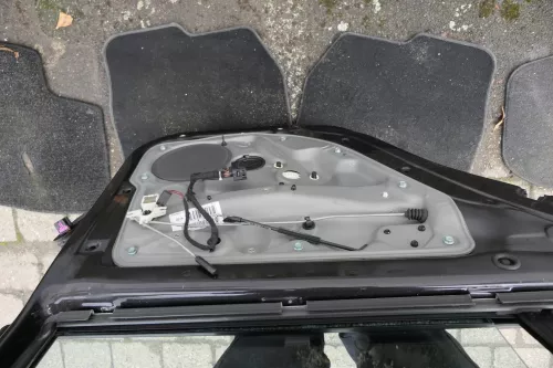 VW Golf 4 Bora Tür hinten links nur Kombi / Variant schwarz LC9Z (118131)
