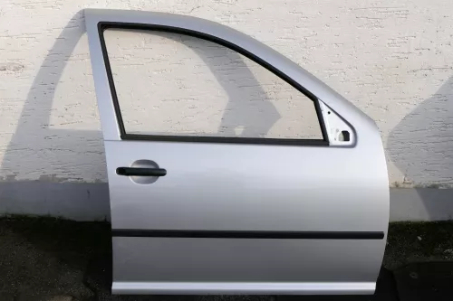 VW Golf 4 Bora Tür vorne rechts Beifahrertür 4/5-Türer & Kombi Vari silber LA7W (118274)