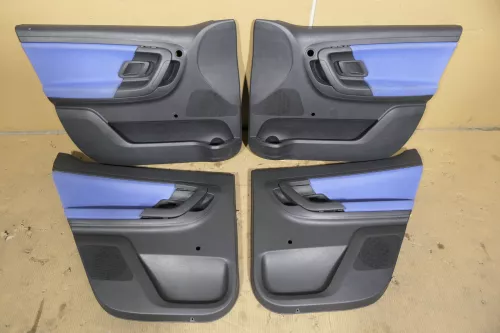 4 x Skoda Fabia 5J Stufenheck Türverkleidung Verkleidung Tür vorne hinten blau (118449)