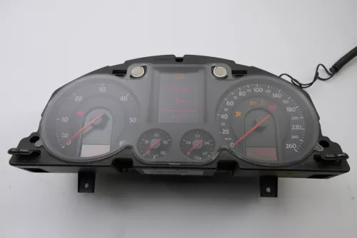 VW Passat 3C Tacho Tachometer 331.000km 3C0920871E Diesel TDI  (118968)