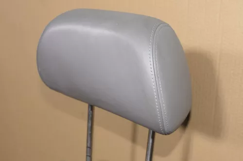 VW Passat 3B 3BG Kopfstütze Sitz Sitze vorne rechts oder links grau Leder