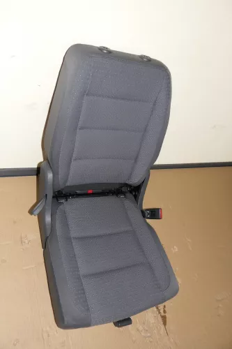 VW Touran Sitz hinten rechts (hinter Beifahrersitz) Rücksitz anthrazit - Isofix (120148)