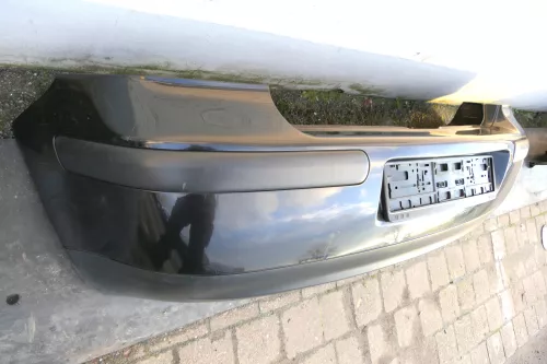 VW Golf 4 Limousine Stoßstange hinten Heckstoßstange Stoßfänger schwarz LC9Z xxx (120355)