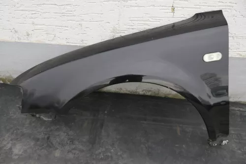 VW Passat 3B Kotflügel vorne links schwarz LC9Z metallic ccc (120816)