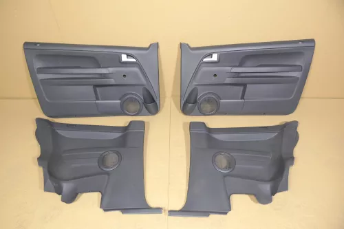 VW Fox 5Z Türverkleidung Verkleidung Tür vorne hinten rechts links schwarz man (120823)
