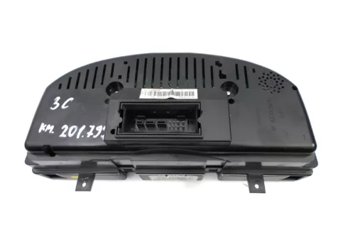VW Passat 3C Tacho Tachometer 201.000km 3C0920860N Diesel TDI  (121049)