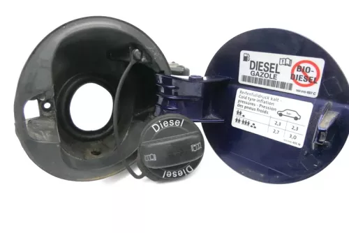 VW Passat 3C Kombi Tankdeckel Klappe Tankklappe Deckel Tank Blau LD5Q --- (121199)