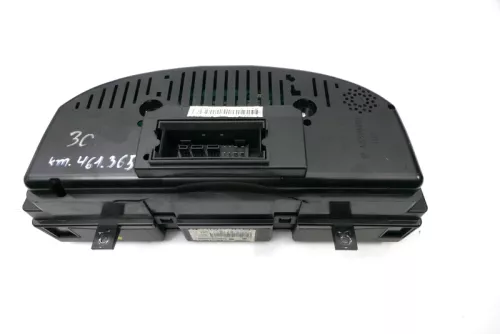 VW Passat 3C Tacho Tachometer 461.000km 3C0920871E Diesel TDI  (121491)