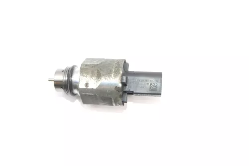 VW Passat 3C Einspritzleiste Druckregelventil 1.6 TDI 03L130764A Raildruck CAYB (122289)