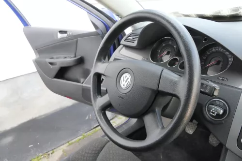 VW Passat 3C Eos Golf 5 Lenkrad 4-Speichen 3C0419091 1QB - ohne den Airbag (122310)