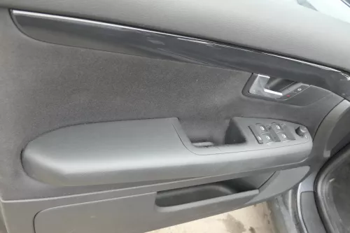 4x Audi A4 8E B6 Türverkleidung Verkleidung Tür vorne +hinten links schwarz soul (122711)