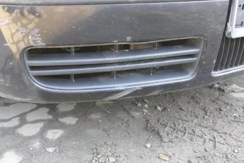 Skoda Octavia 1U Stoßstange vorne Frontstoßstange schwarz LF9R abBj.2001 (122869)