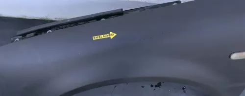 VW Passat 3B Kotflügel vorne links schwarz matt (123020)