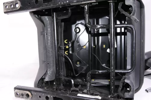 VW Sharan 7N Alahmbra Sitz hinten in der MItte mittig 1.Sitzreihe Kunstleder (123213)