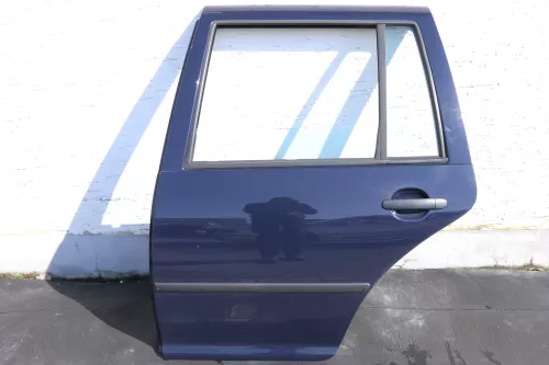 VW Golf 4 Bora Tür hinten links nur Kombi / Variant blau LA5G Perlblau (123238)