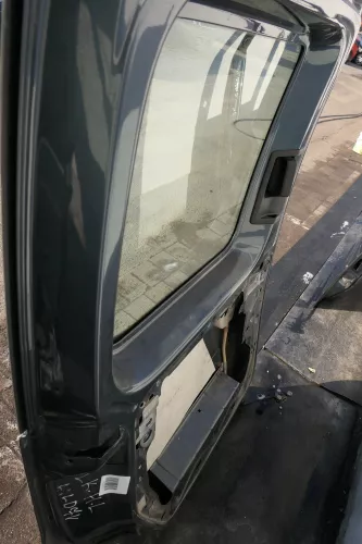 VW Caddy 3 2k Beifahrertür Tür hinten links grau LD7U Scheibe Schiebetür (123248)
