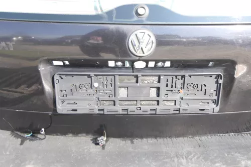 Passat 3B Kombi Variant Heckklappe Klappe hinten mit Scheibe schwarz LC9Z - ROST (123451)