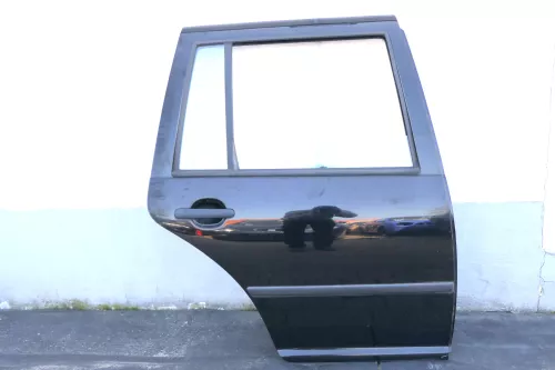 VW Golf 4 Bora Tür hinten rechts nur Kombi / Variant schwarz L041 (123601)