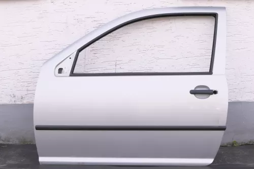 VW Golf 4 Bora Tür vorne links Fahrertür 2/3-Türer + Kombi silber LA7W reflex (123689)