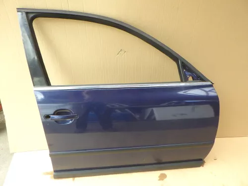 VW Passat 3B 3BG Kombi Limo Tür vorne rechts Beifahrertür blau LD5Q ohneAnbaute (123760)