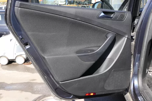 VW Passat 3C Kombi 4x Türverkleidung Verkleidung Tür vorne + hinten lin schwarz  (125017)